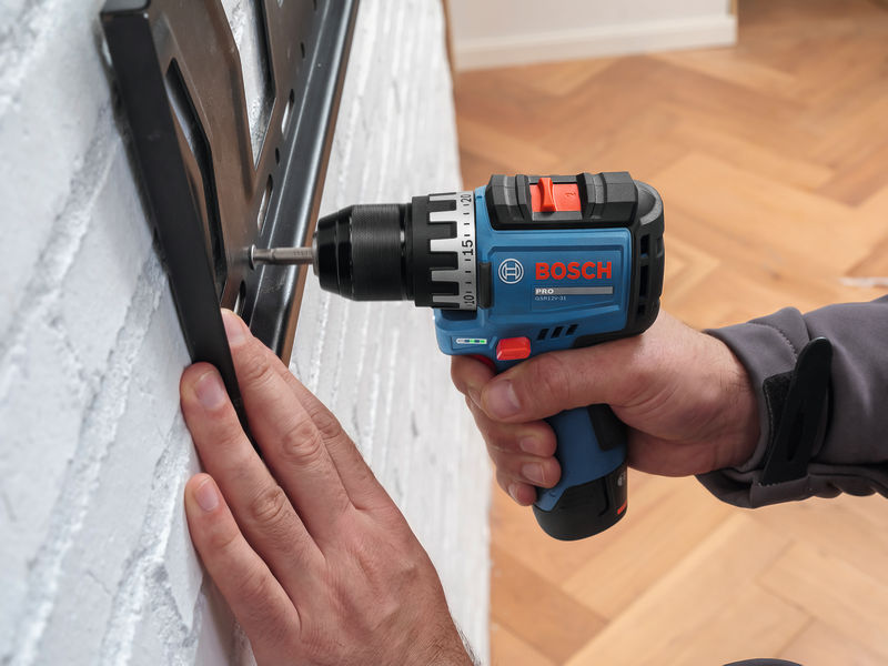 مثقاب ومفك براغي لاسلكي بوش GS - مراجعة Power Tools Wood وسعره